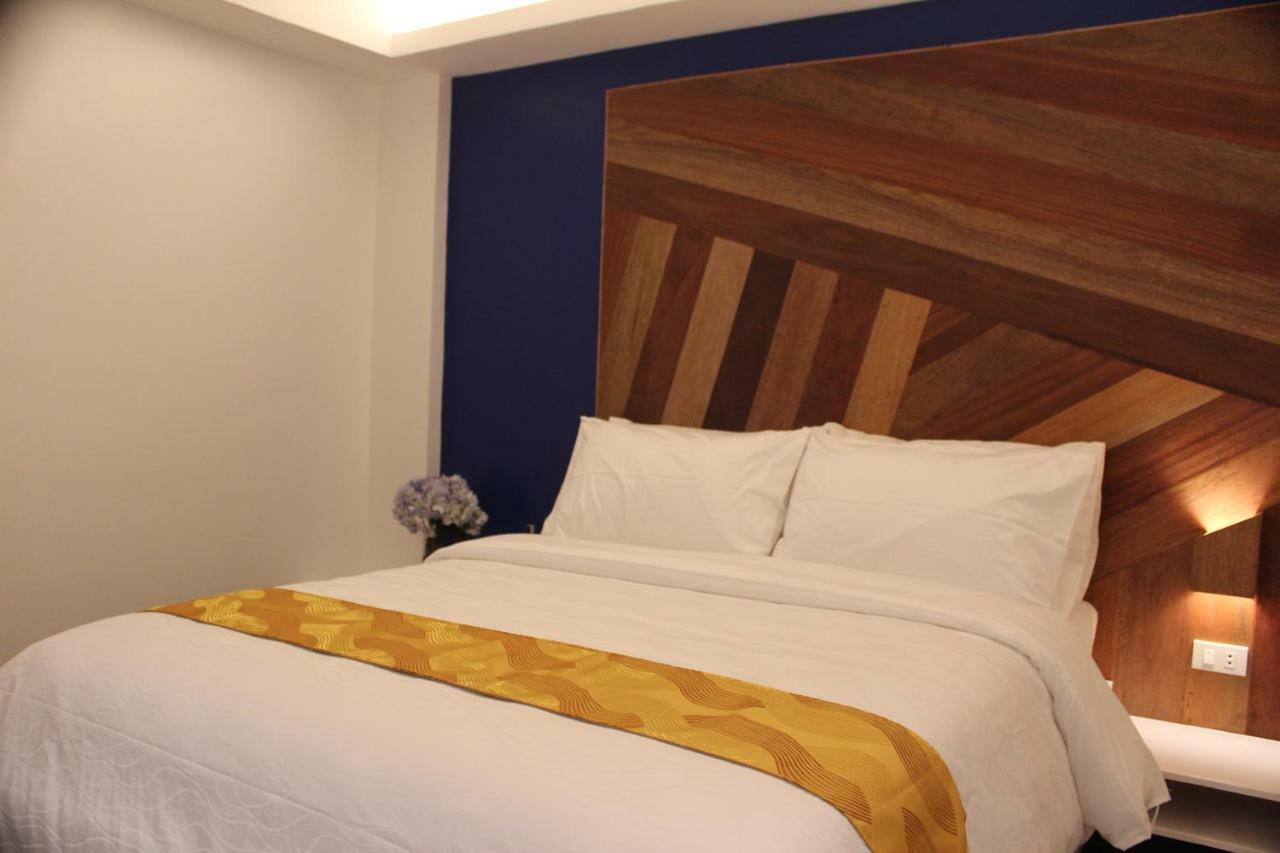 Oyo 609 G Executive Hotel And Spa Boracay Manoc-Manoc Bagian luar foto