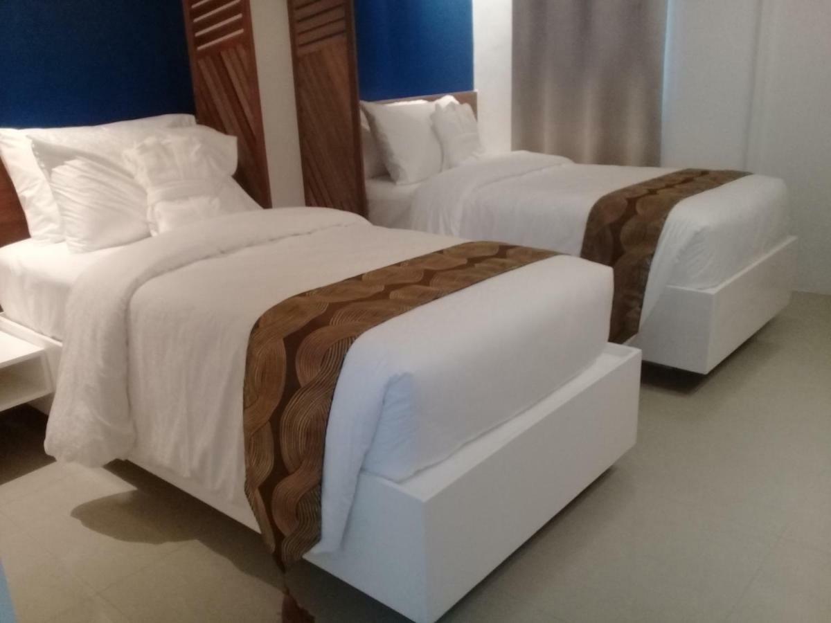Oyo 609 G Executive Hotel And Spa Boracay Manoc-Manoc Bagian luar foto