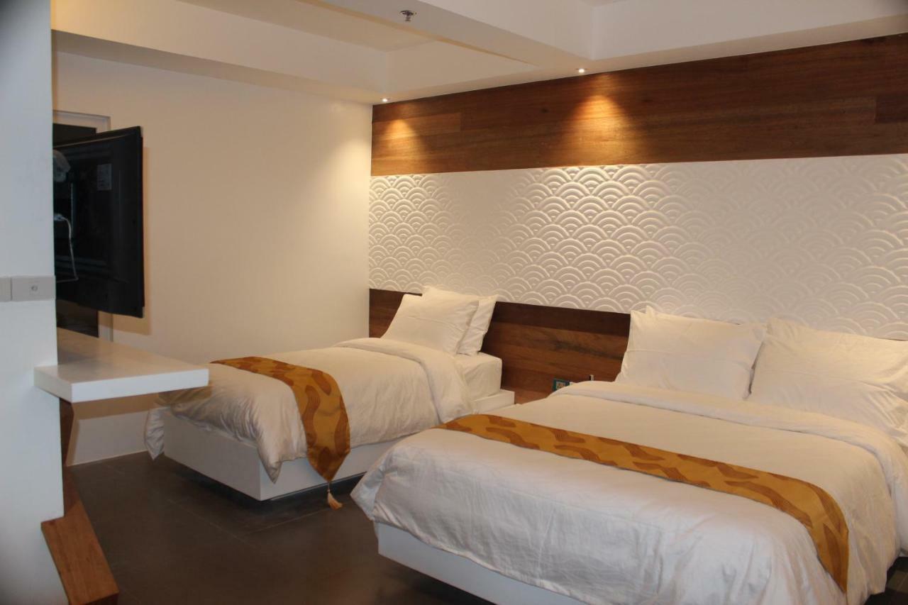Oyo 609 G Executive Hotel And Spa Boracay Manoc-Manoc Bagian luar foto
