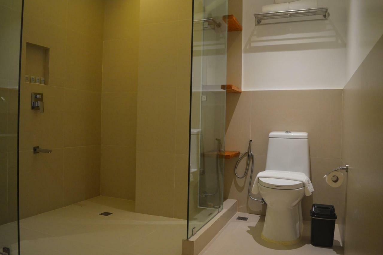 Oyo 609 G Executive Hotel And Spa Boracay Manoc-Manoc Bagian luar foto