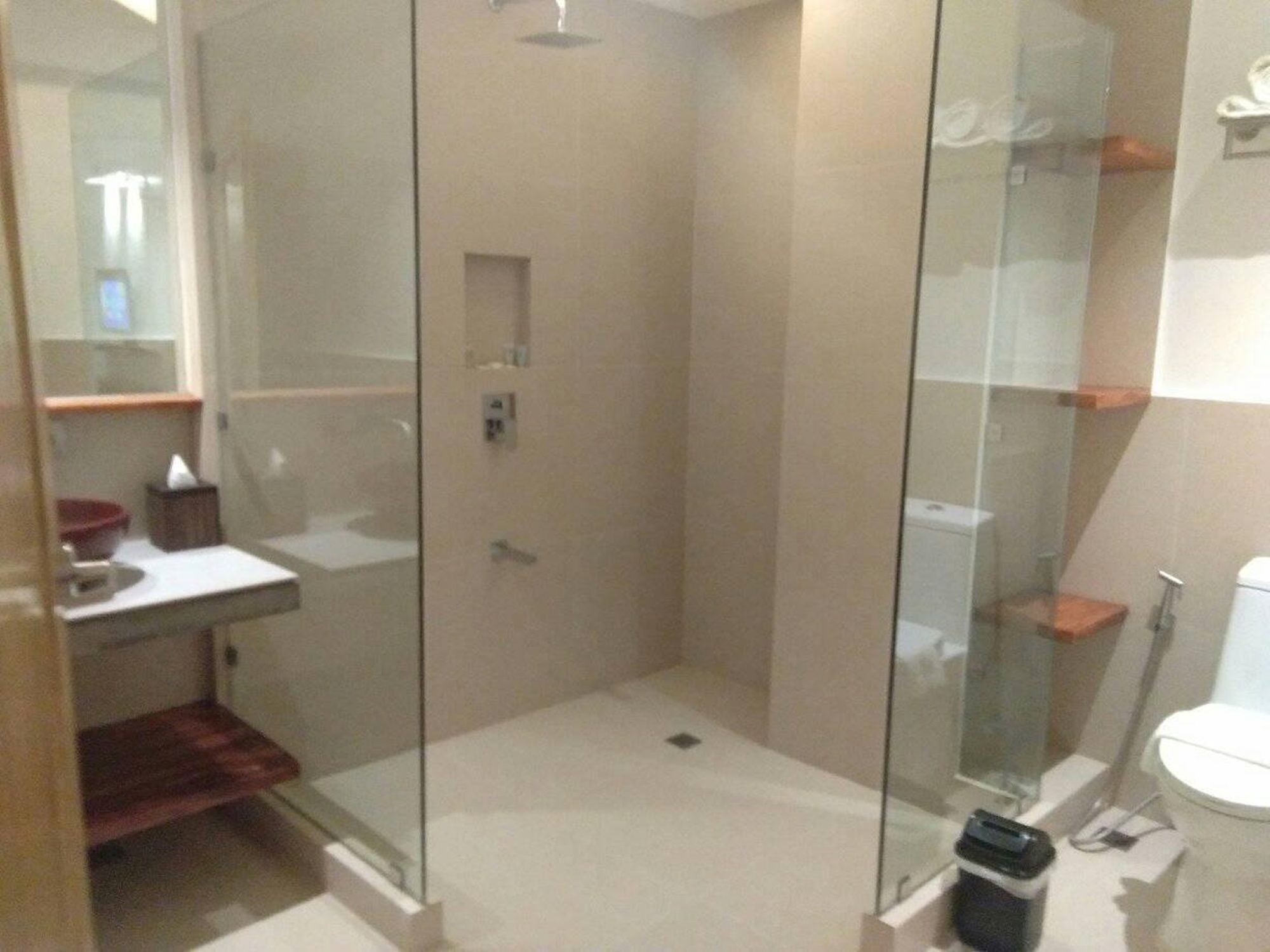 Oyo 609 G Executive Hotel And Spa Boracay Manoc-Manoc Bagian luar foto